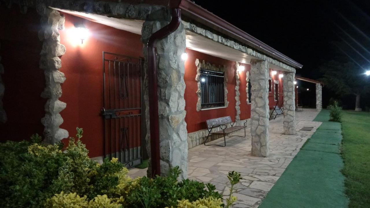Finca Entrevinedos De Bodegas Marcos Penafiel Exterior photo